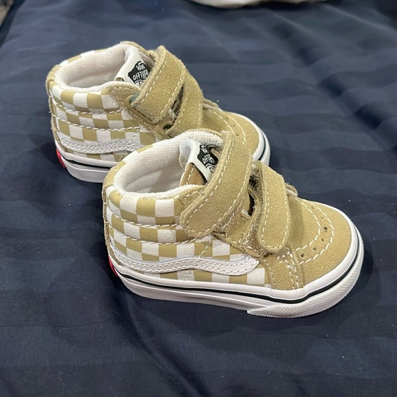 Baby hi-top checkered vans - Picture 1 of 4